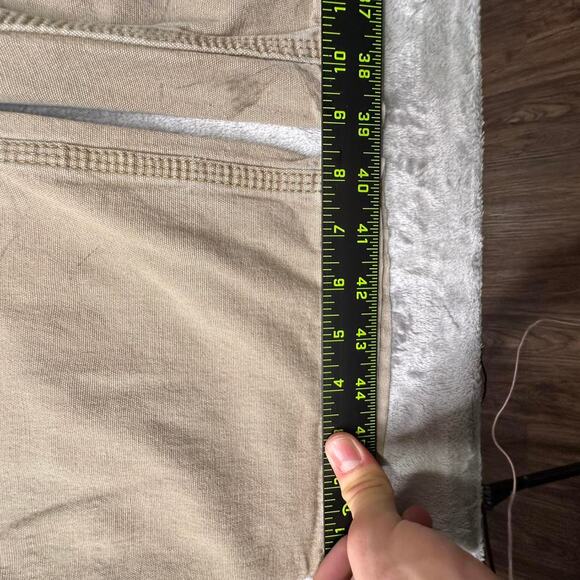 Distressed Carhartt Relaxed Fit Tan Khaki Baggy Carpenter Pants Size 38X34 - Picture 5 of 6
